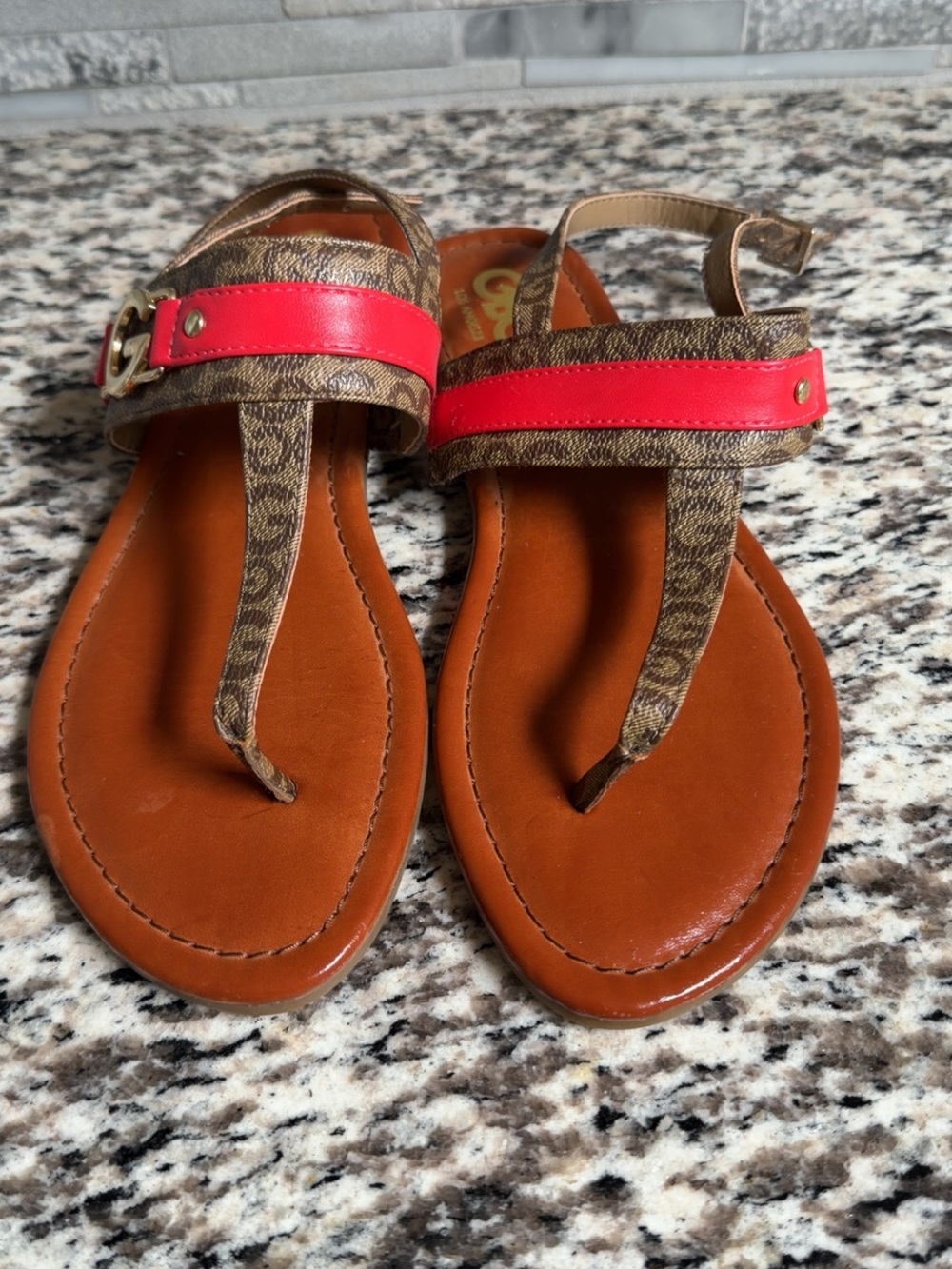 GBG Los Angeles Brown Patterned and Red T-Strap Sandals